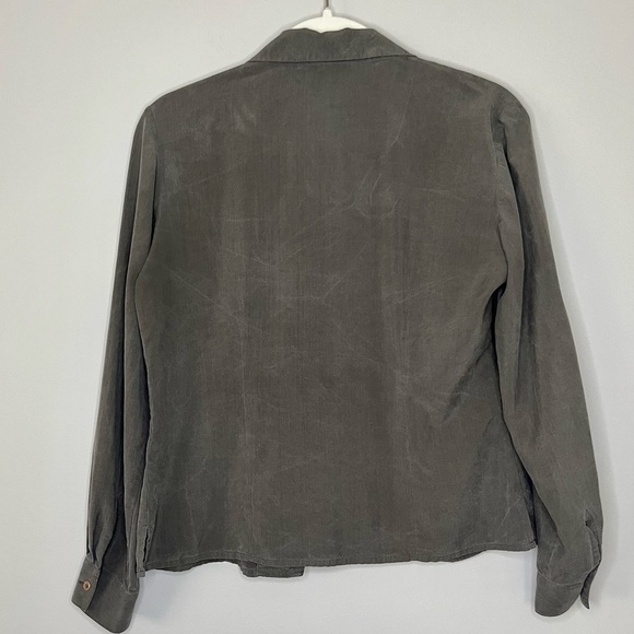 Chelsea Cambell Petites Gray 100% Silk Button Up Blouse Size 8 - Picture 3 of 7